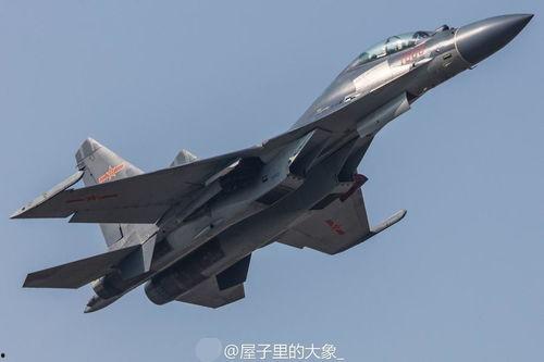 国产高清战斗机视频,翱翔蓝天，捍卫领空